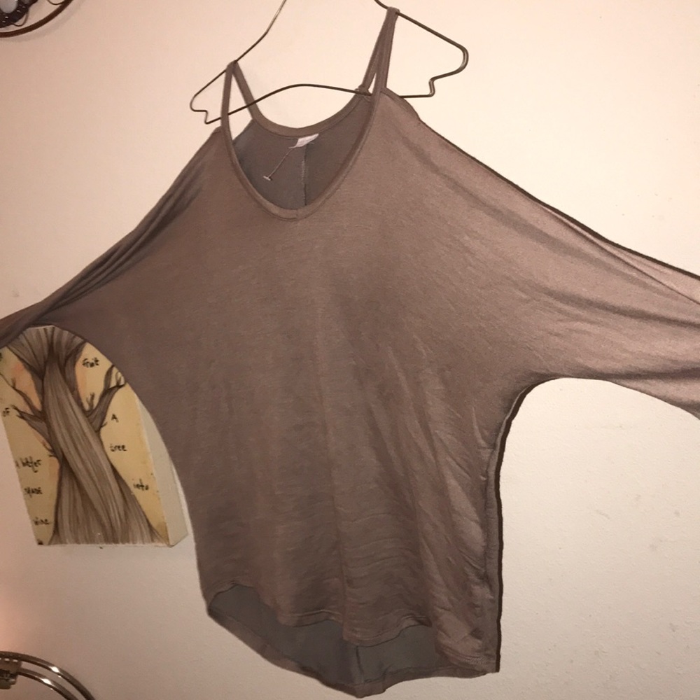 Off shoulder shirt